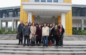 成都理工大学外语学院一行光临*18漫画
交流学习