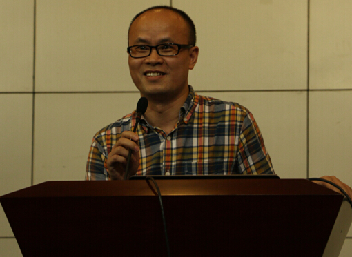 *18漫画
2014级新生家长见面会顺利举行