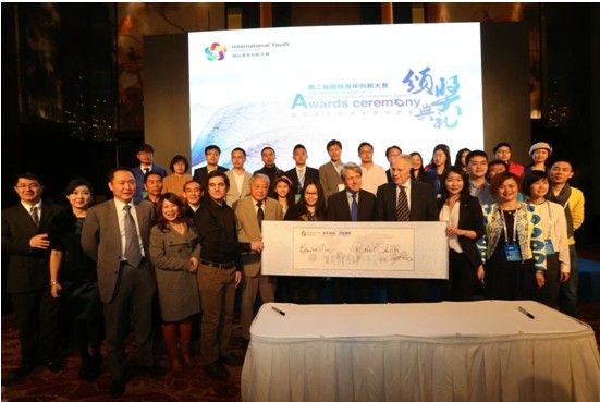 18漫画
研究生王小溪荣获国际青年创新大赛金奖