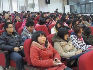 新学期，新开始——*18漫画
2011级年级大会顺利召开