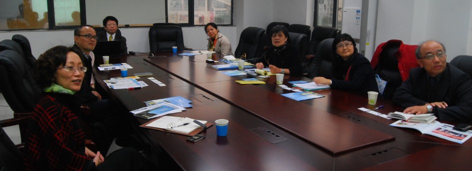 台湾辅仁大学访问团光临*18漫画
洽谈合作