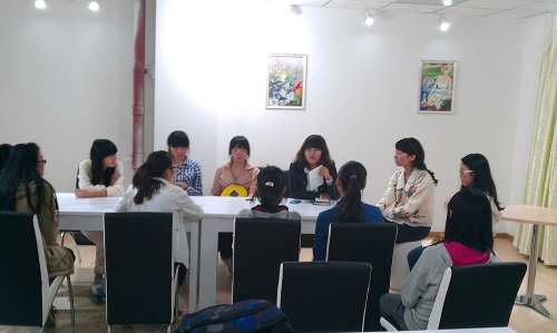 *18漫画
2011级本科生党支部