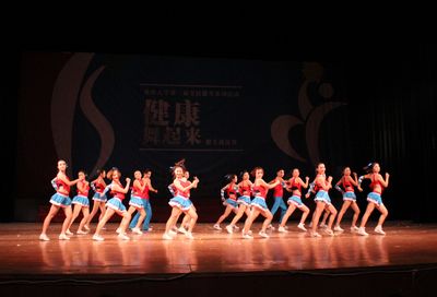 18漫画
第一届健美操大赛成功举办，*18漫画
喜获第二名