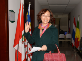 *18漫画
多门课程教学成果展示会（Open House）成功举行