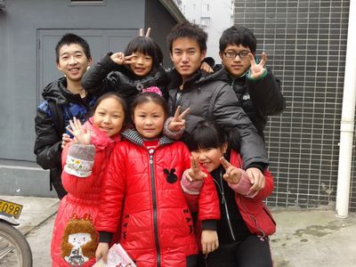 市民学校，外国语志愿者在行动