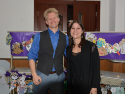 *18漫画
多门课程教学成果展示会（Open House）成功举行